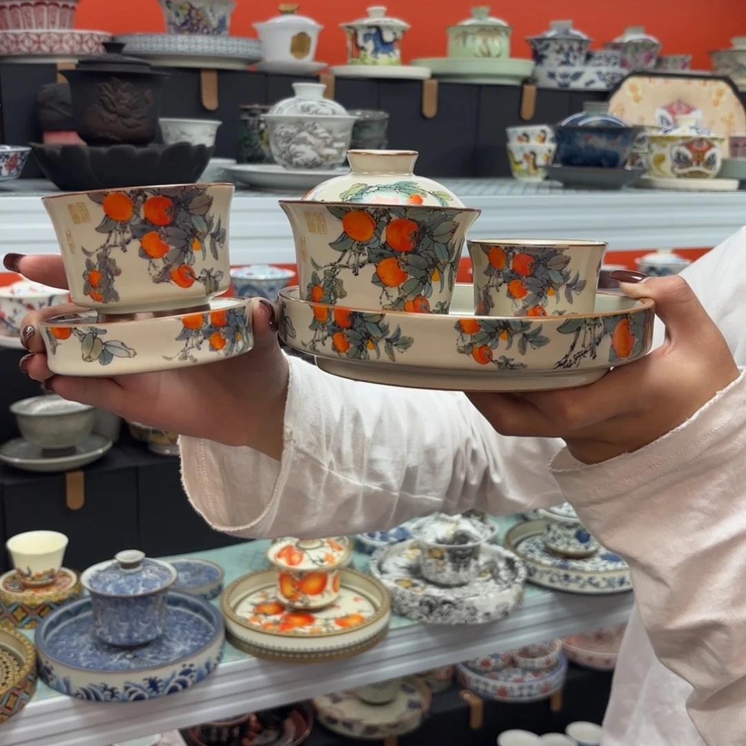 茶具是由法国的传统文化传统制作