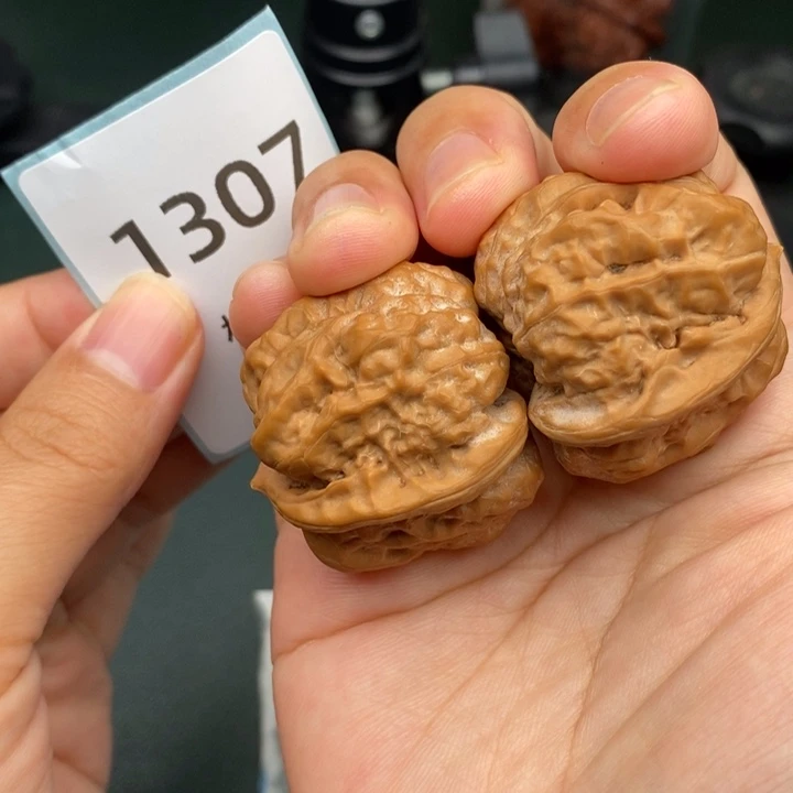 文玩核桃吊坠1307号全品哇35.37.34