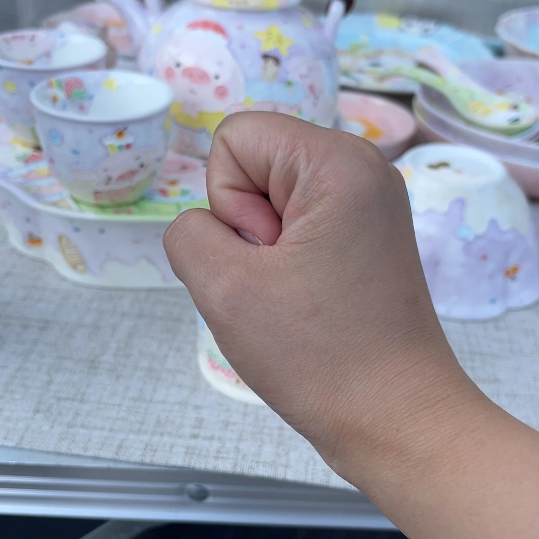 瓷片小**r现货的不退不换