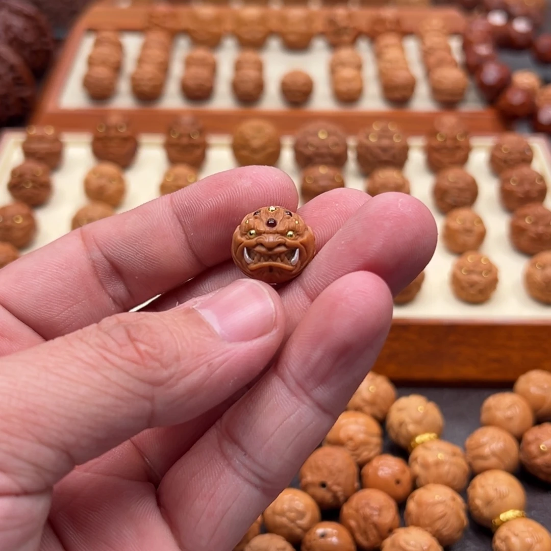 p****y1.6尺寸镶嵌款九目银牙恶僧