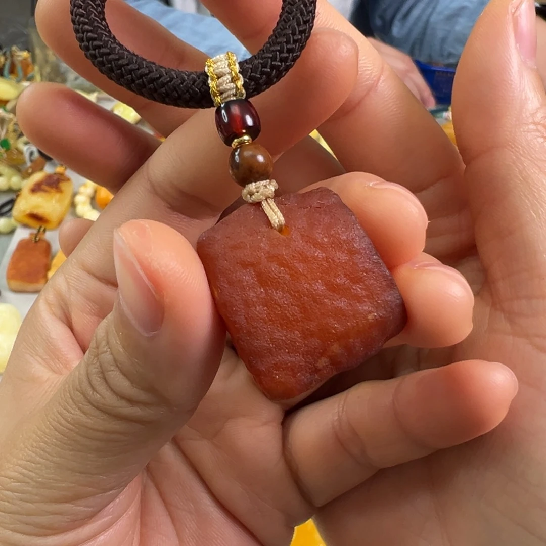 蜜蜡裸石未镶嵌蜜蜡