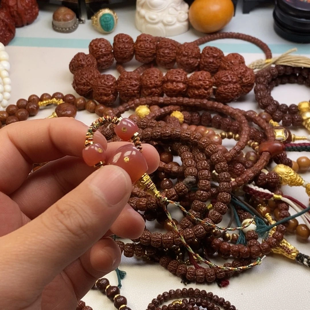 玛瑙/玉髓合金。。。。。。。。。