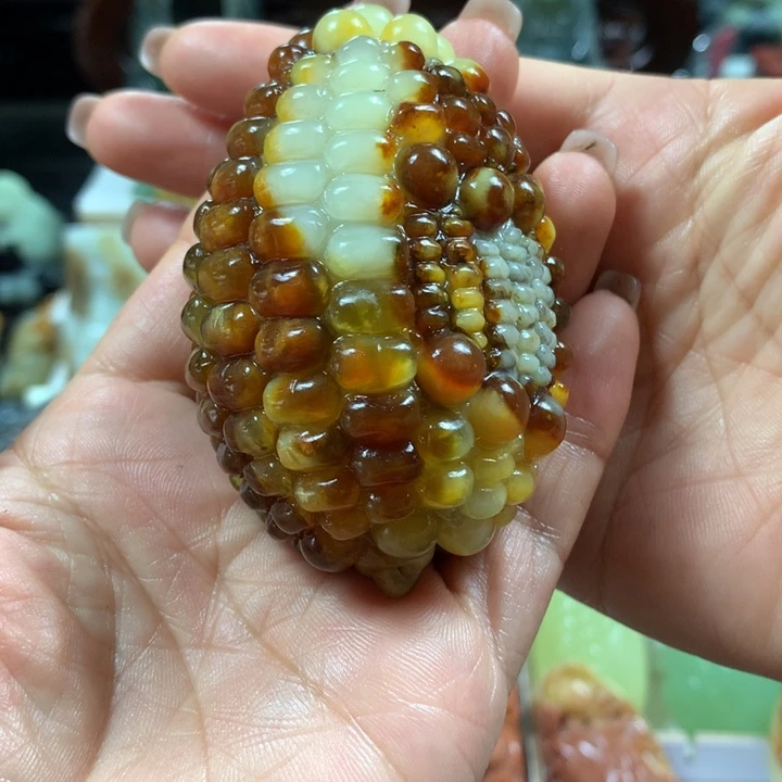 蛇纹石玉未镶嵌手把件非***家