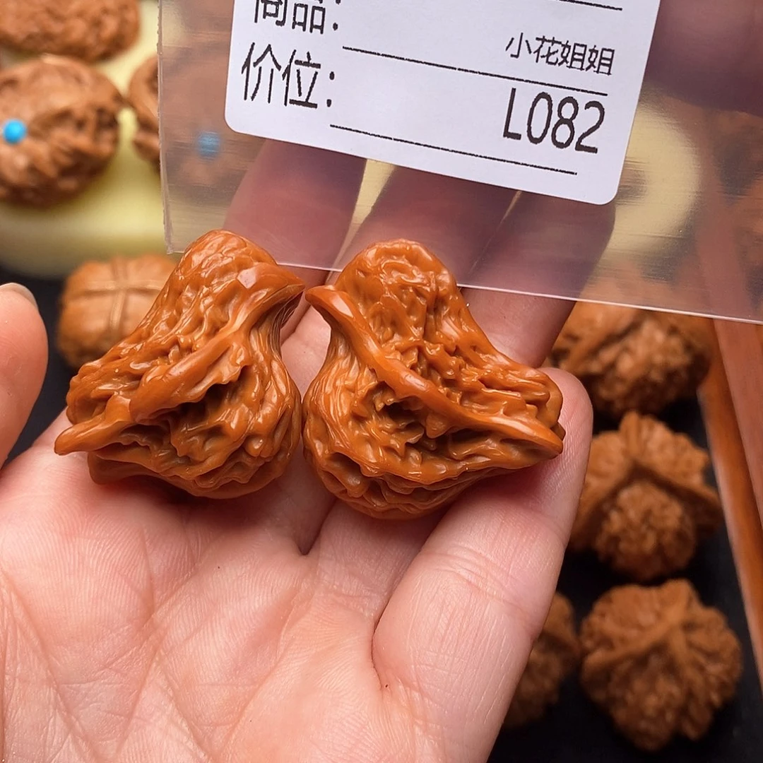 星***辰把件桃核富贵吉祥鸟