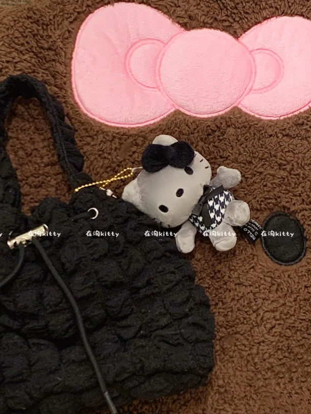 可爱千鸟格纹黑灰色hellokitty包包挂件甜酷毛绒挂件挂饰