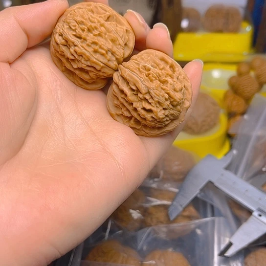 文玩核桃吊坠四座楼