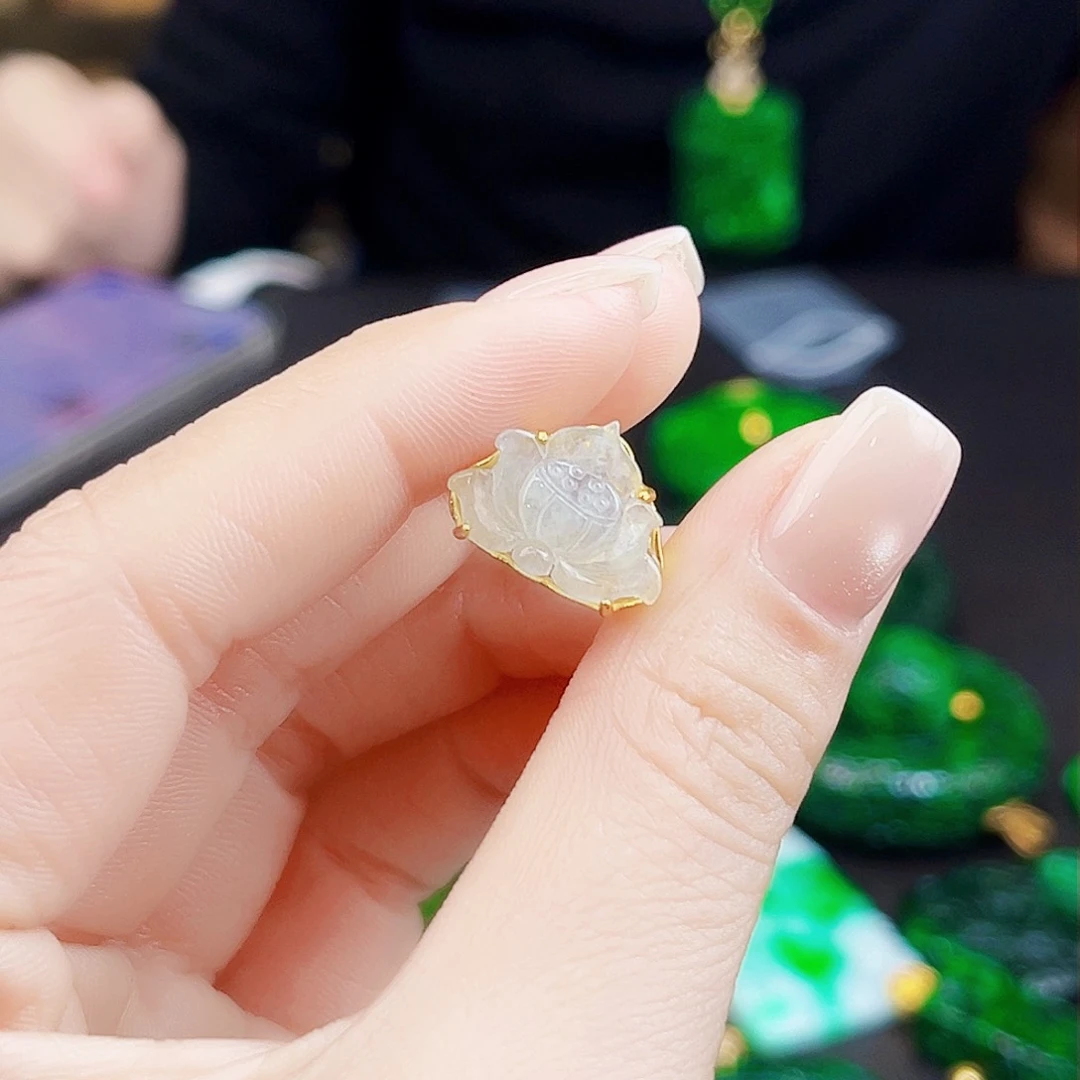 颈饰银S925镶嵌翡翠多样性