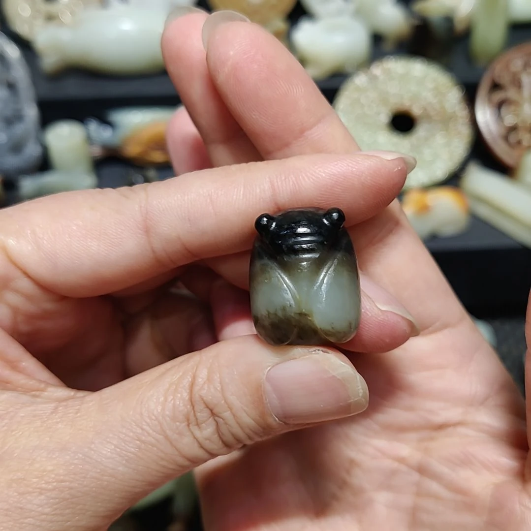 和田玉未镶嵌颈饰爷**?