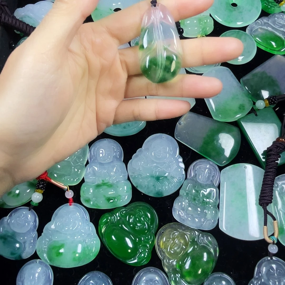 翡翠未镶嵌颈饰吊坠