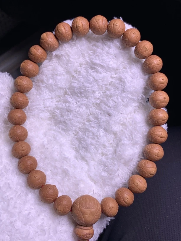 11.5mm毕业级尼泊尔凤眼菩提，红皮油籽，27颗手持，一物一图