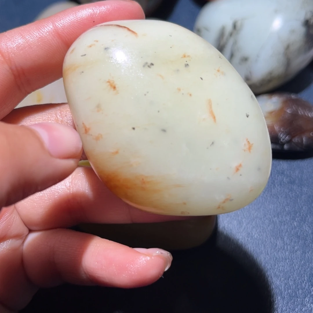 和田玉未镶嵌珠宝奇石