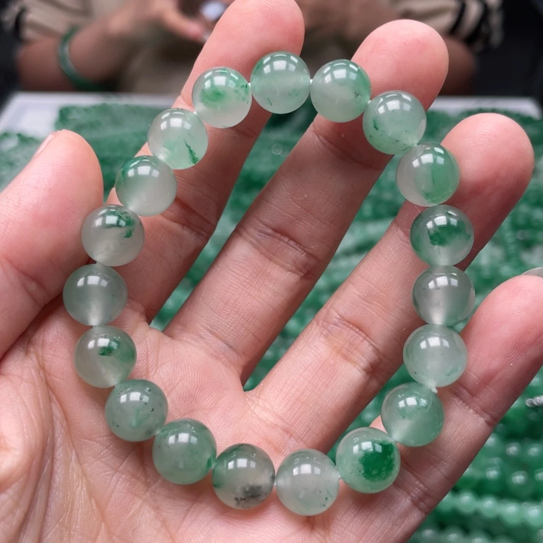未镶嵌手链石英质玉（非洲翠）