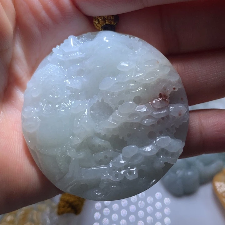 翡翠未镶嵌颈饰保真天然A货翡翠