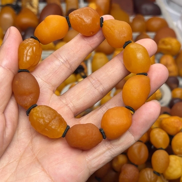 琥珀未镶嵌裸石天然蜜蜡手串