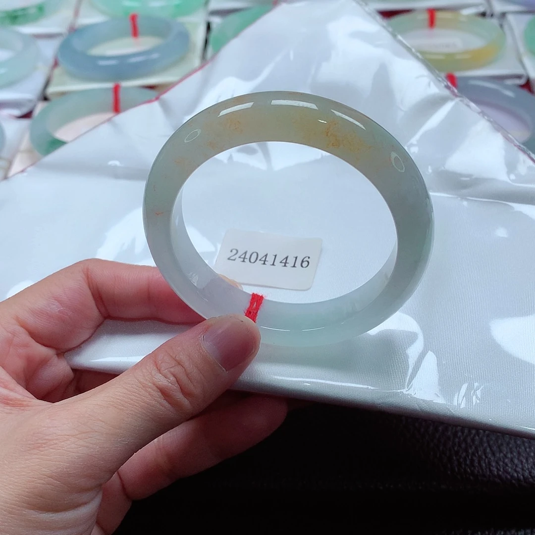 翡翠手镯未镶嵌天然A货翡翠手镯