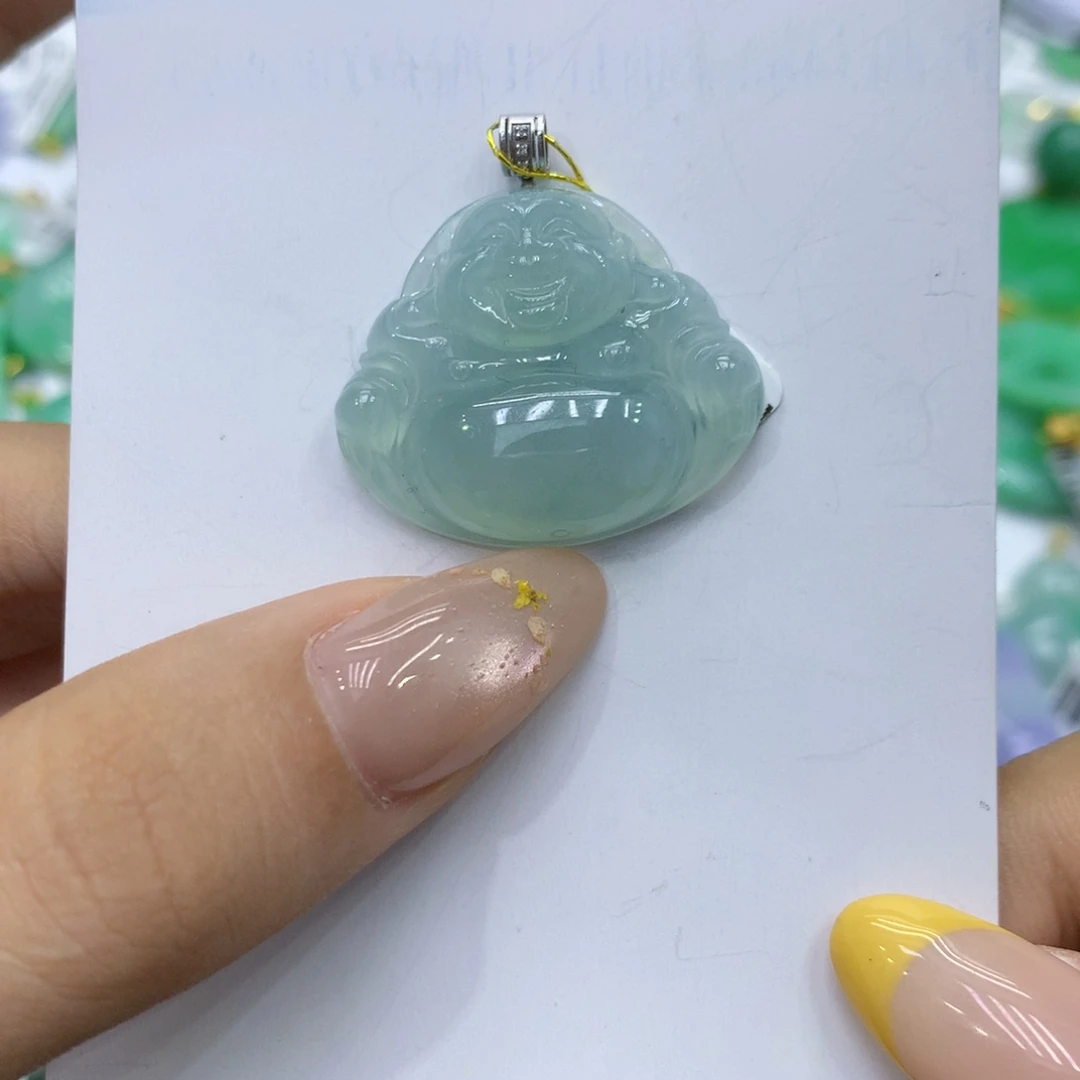 颈饰18K金镶嵌翡翠