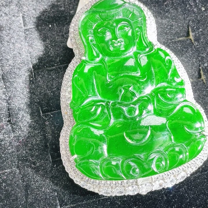 翡翠未镶嵌颈饰12