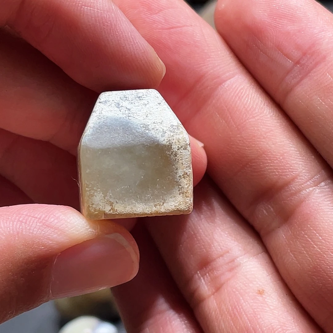 用***5和田玉（糖玉）未镶嵌挂件