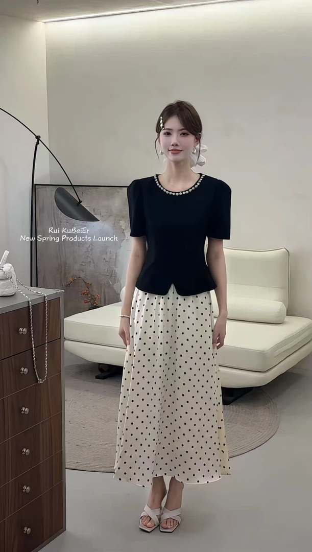 法式赫本风收腰上衣+波点半裙两件套25175