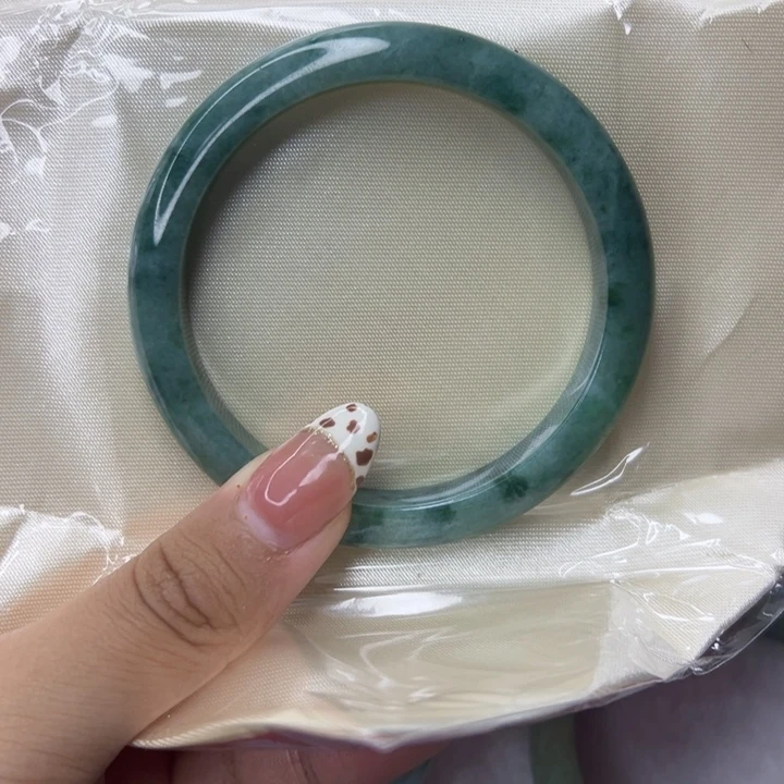 翡翠未镶嵌手链333333333333333