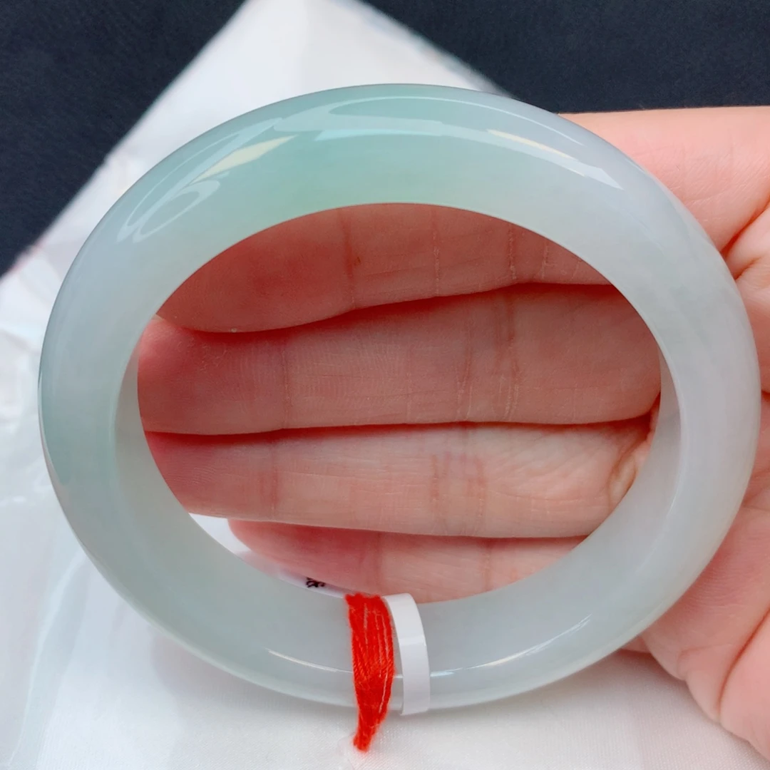 翡翠未镶嵌手镯56.9圈 细糯冰晴水底冰胶润