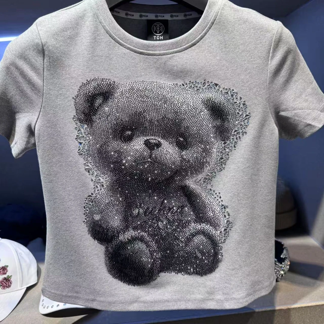 TCH轻奢烫钻工艺萌萌烫钻小熊合体版短袖T恤T75B106087私服tch