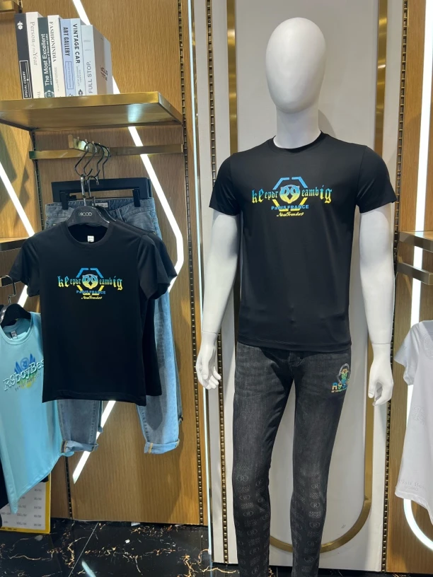 R9000男士2025新品烫钻幻彩刻字膜设计时尚黑色短袖53015339