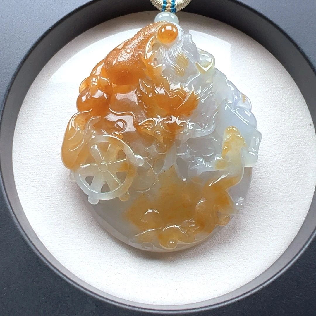 颈饰未镶嵌翡翠龙