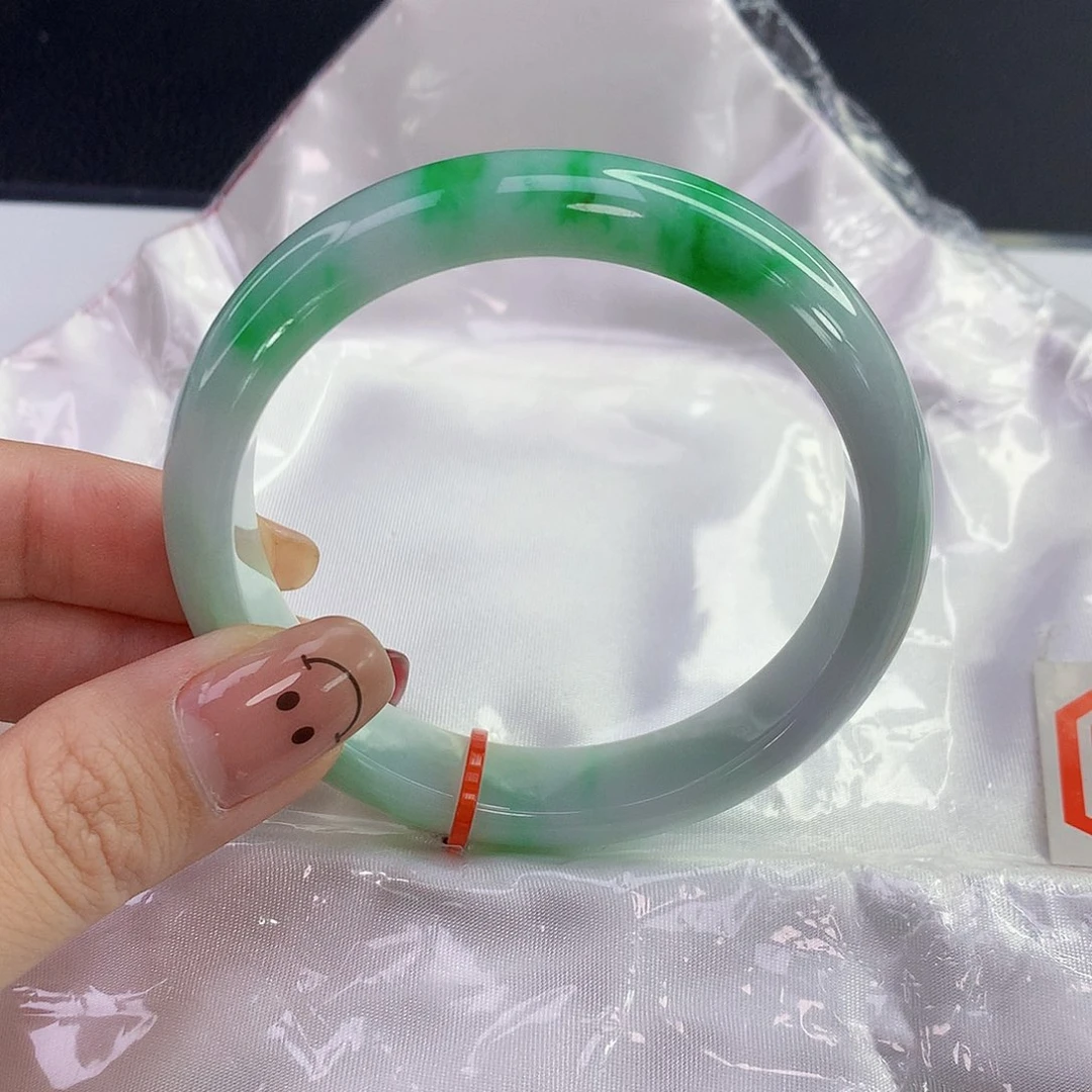 翡翠手镯未镶嵌天然翡翠A货015