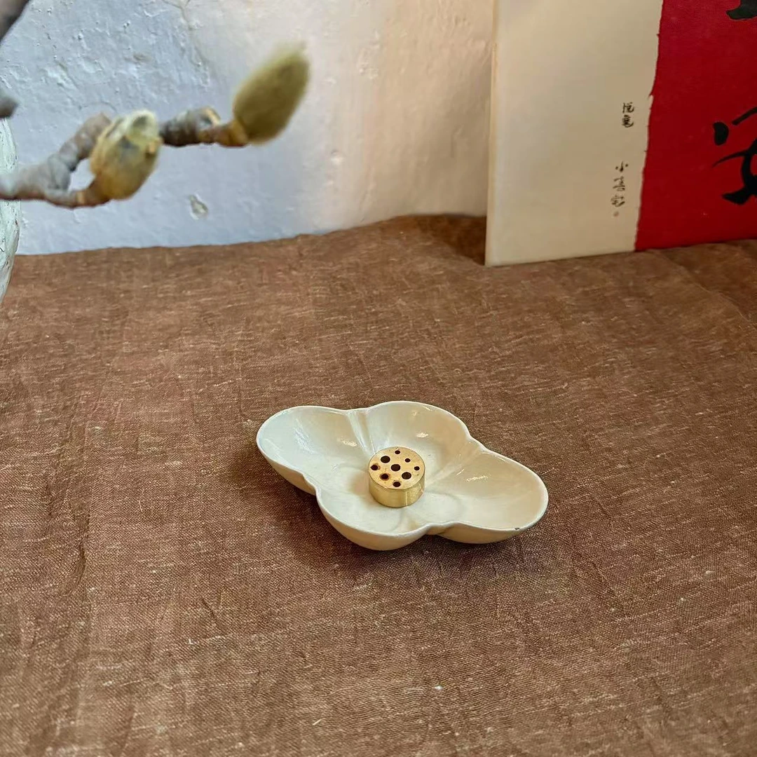 小喜宅 喜花神小花碟+铜座