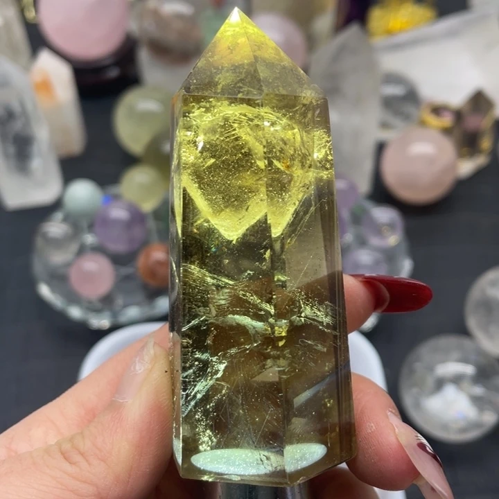 水晶50未镶嵌黄水柱带蓝针