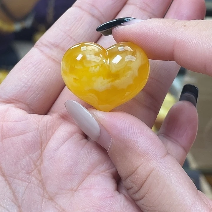 琥珀未镶嵌裸石h21