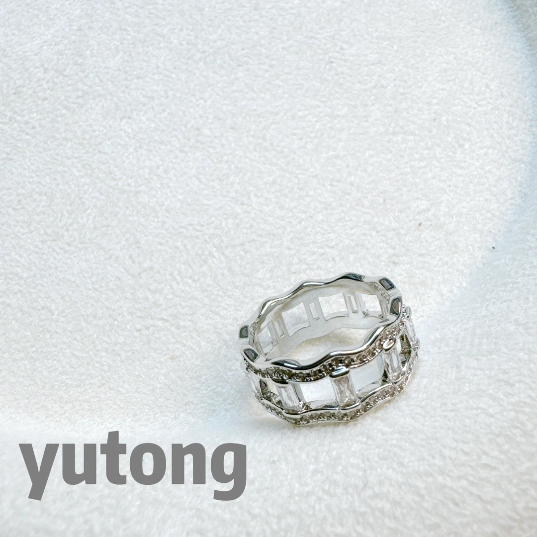 铜合金锆石戒指 【雨桐轻奢饰品】设计款戒指YT03074