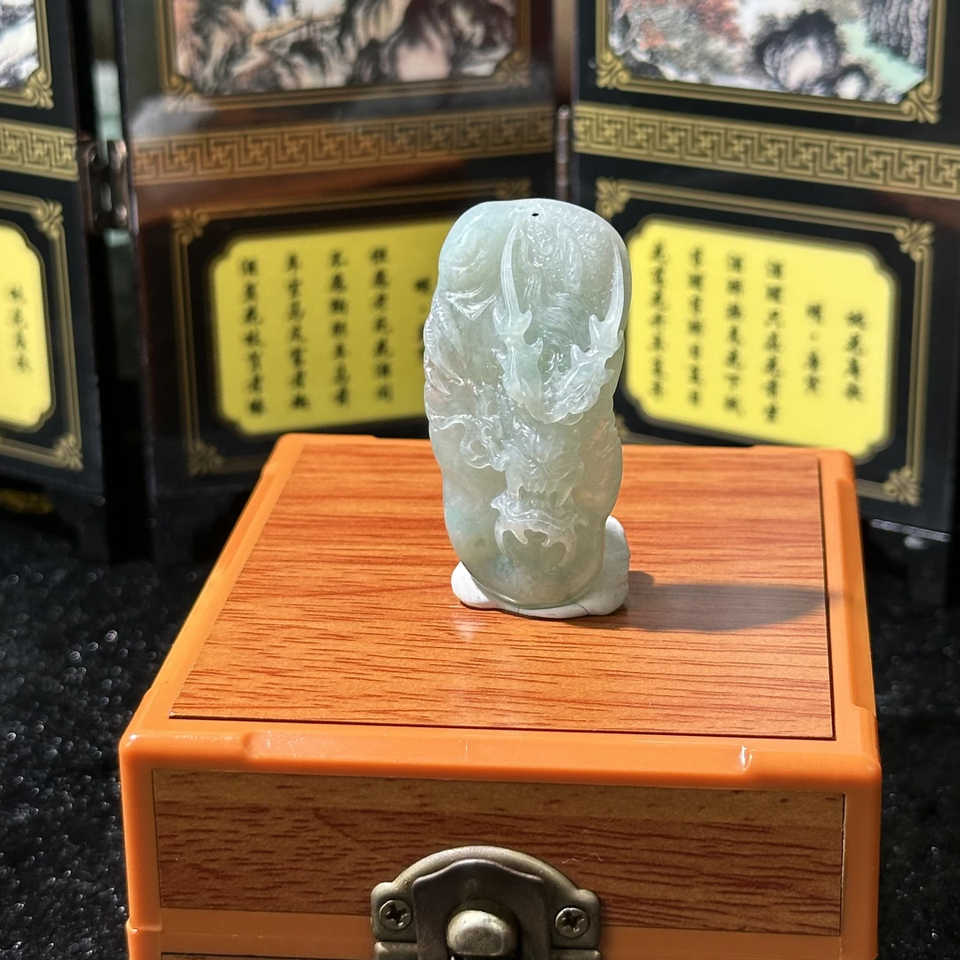 638-天然翡翠-龙牌