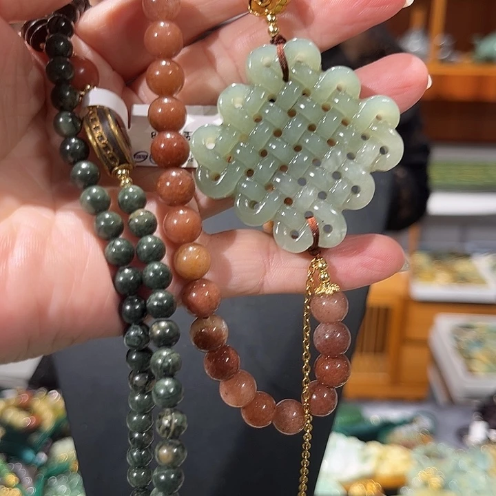 未镶嵌岫玉毛衣链