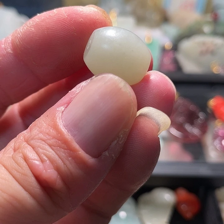 沐***辰和田玉（糖玉）未镶嵌颈饰