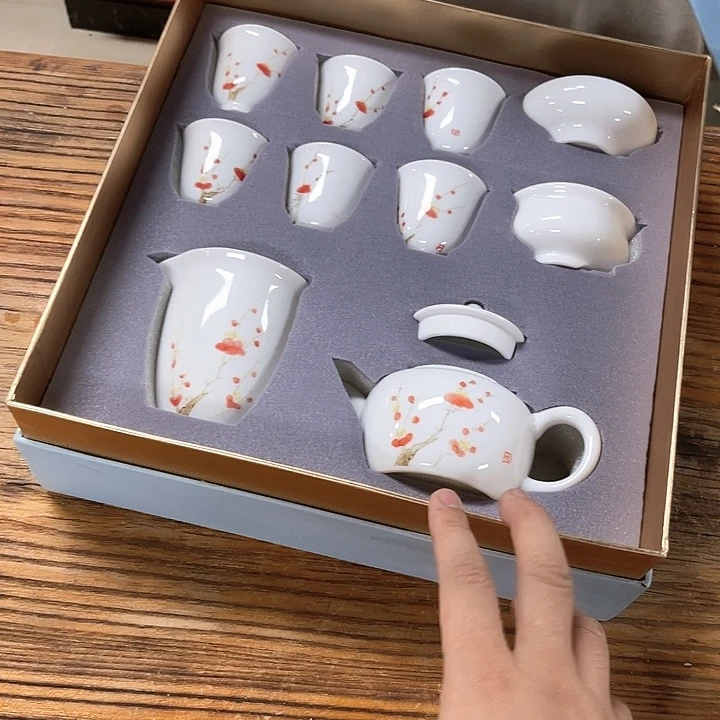 孤品茶具套装等。