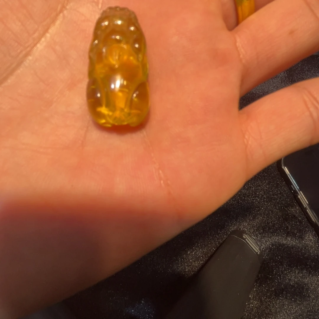 琥珀吊坠(赠链)未镶嵌缅甸琥珀