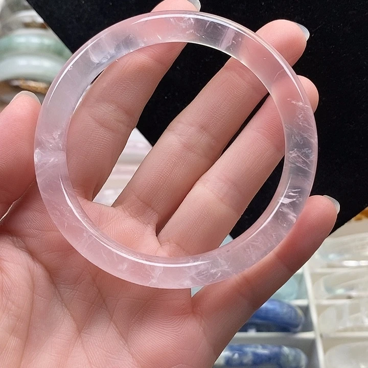 水晶手镯未镶嵌圆条粉水59➕