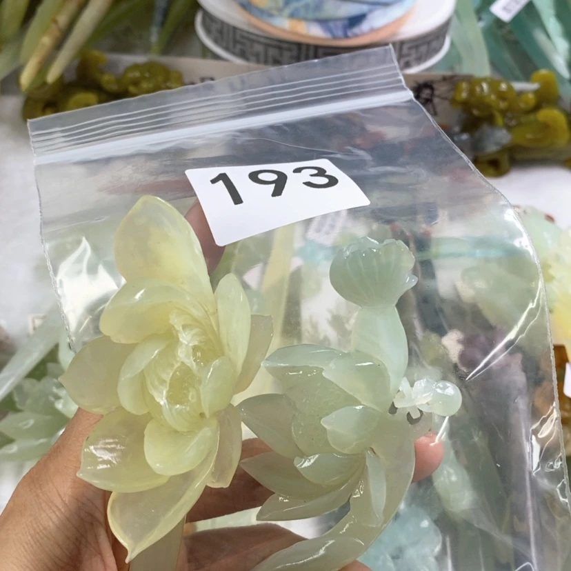 【闪购商品】岫玉发饰未镶嵌梅****）