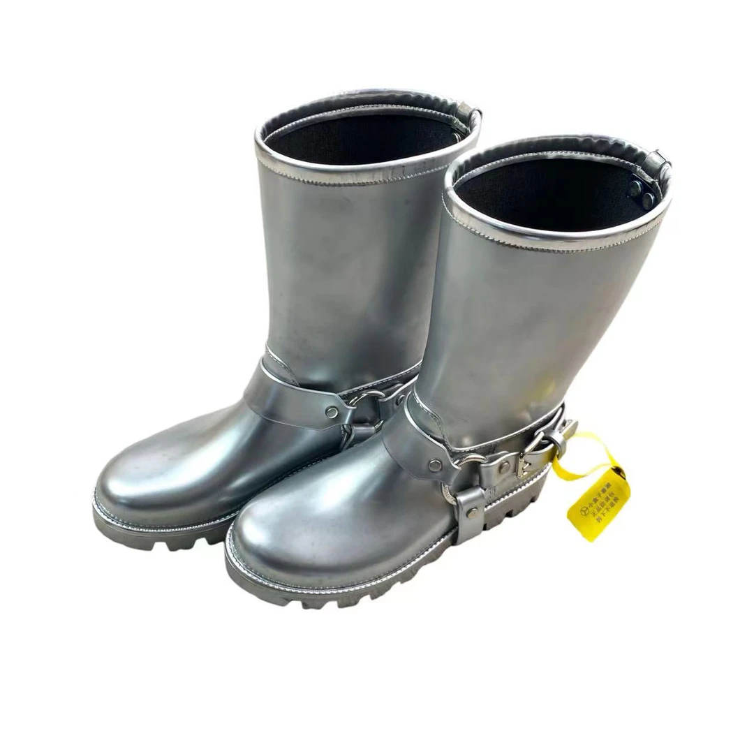 95新   DG aa1055 银灰色长靴 39码 微瑕 95新