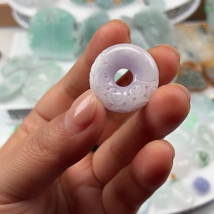 翡翠未镶嵌颈饰纯A