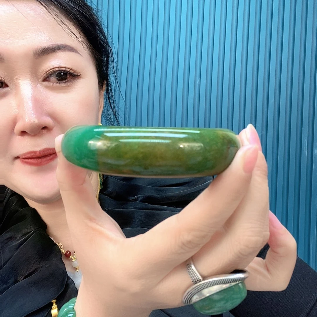 石英质玉手镯合金大****丽