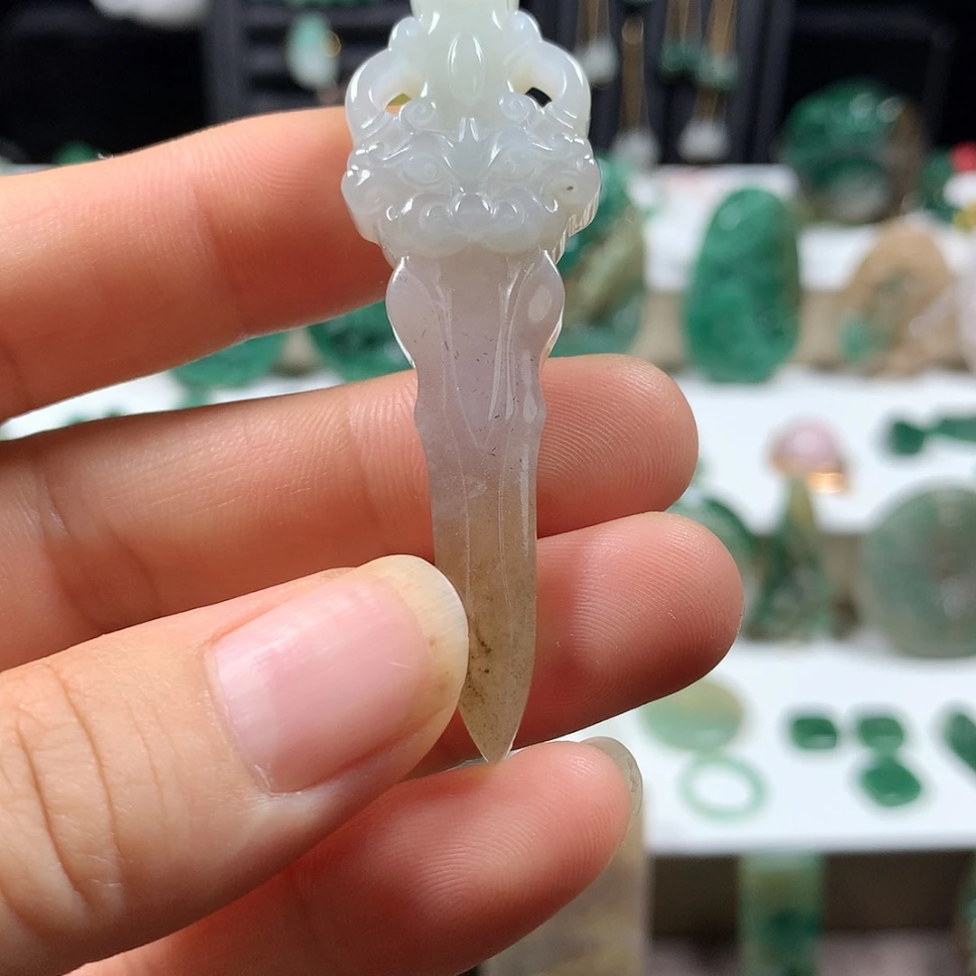 未镶嵌独山玉颈饰