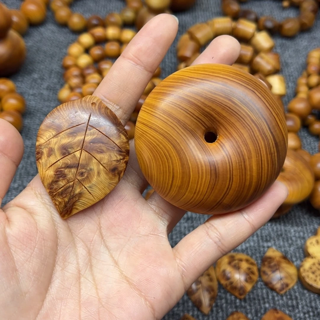 柏木（崖柏）飞*太行崖柏平安扣和叶子