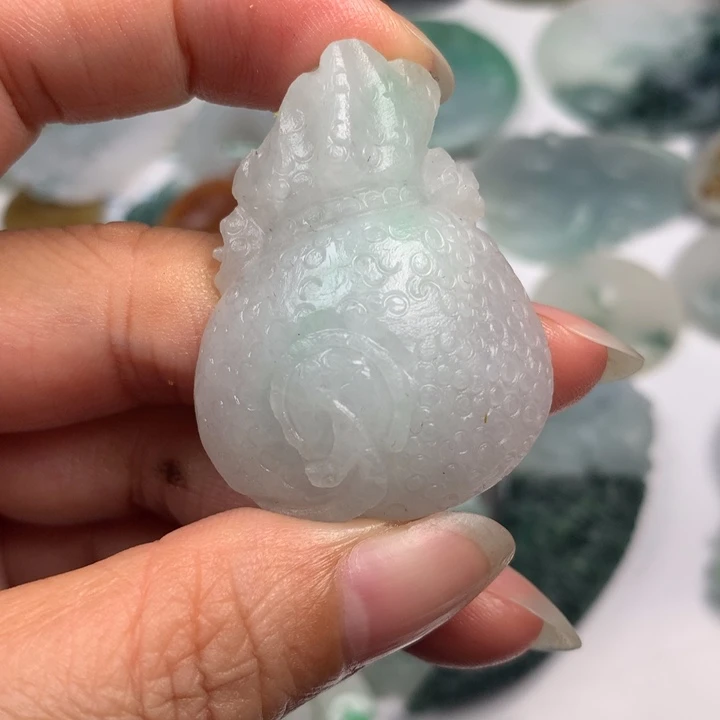 未镶嵌定制翡翠翡翠