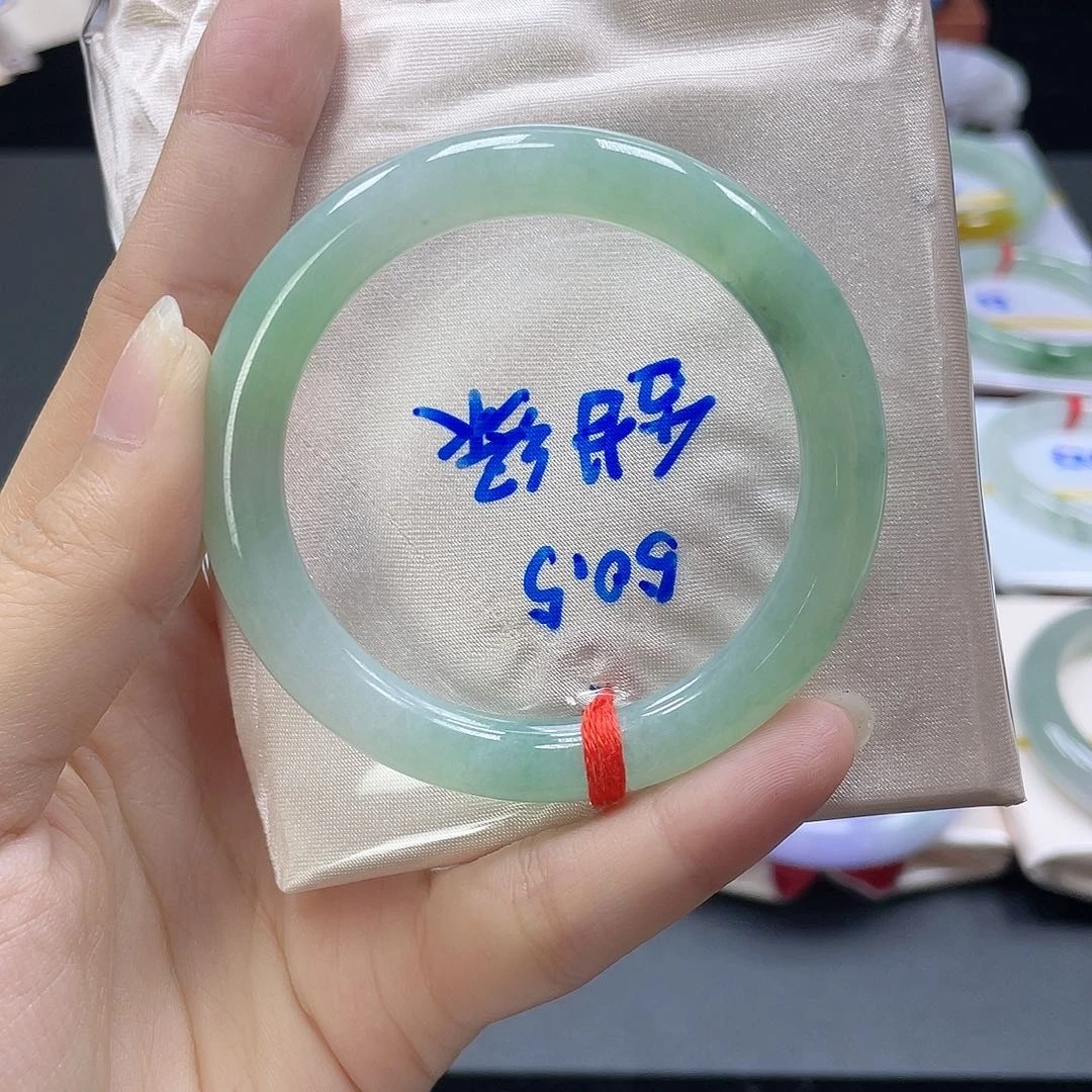翡翠手镯未镶嵌16号链接