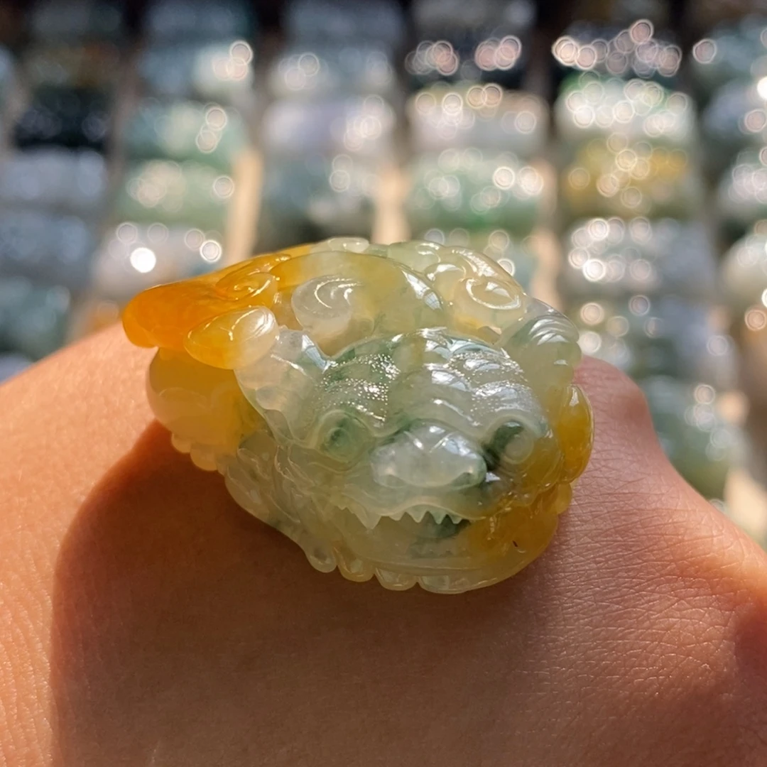 翡翠未镶嵌颈饰天然翡翠貔貅吊坠