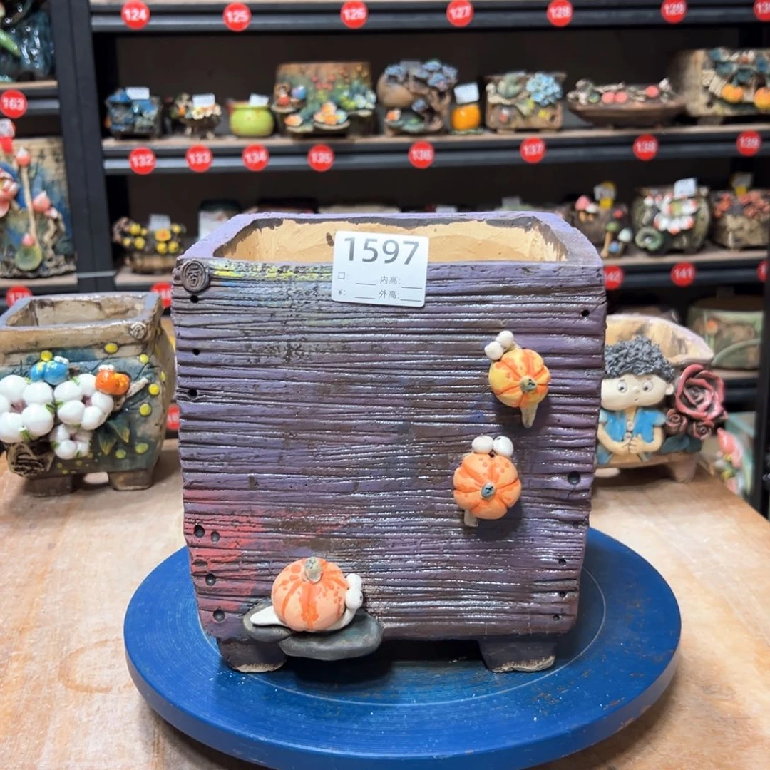 红陶简**活1597微瑕，雨田花器