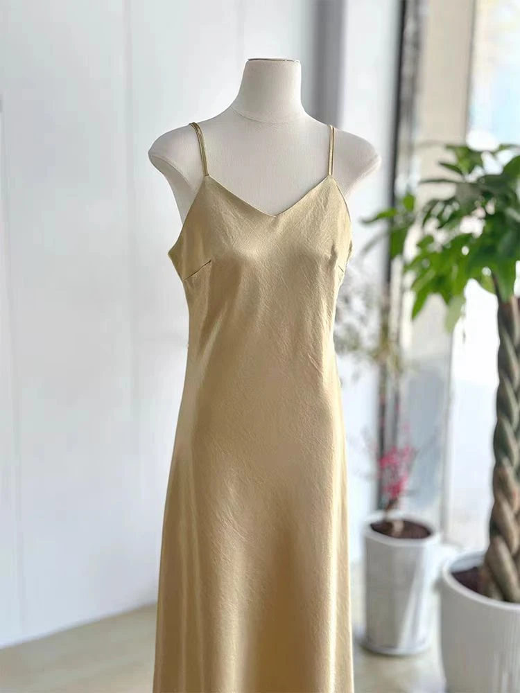 2025新款小蛮腰醋酸吊带裙